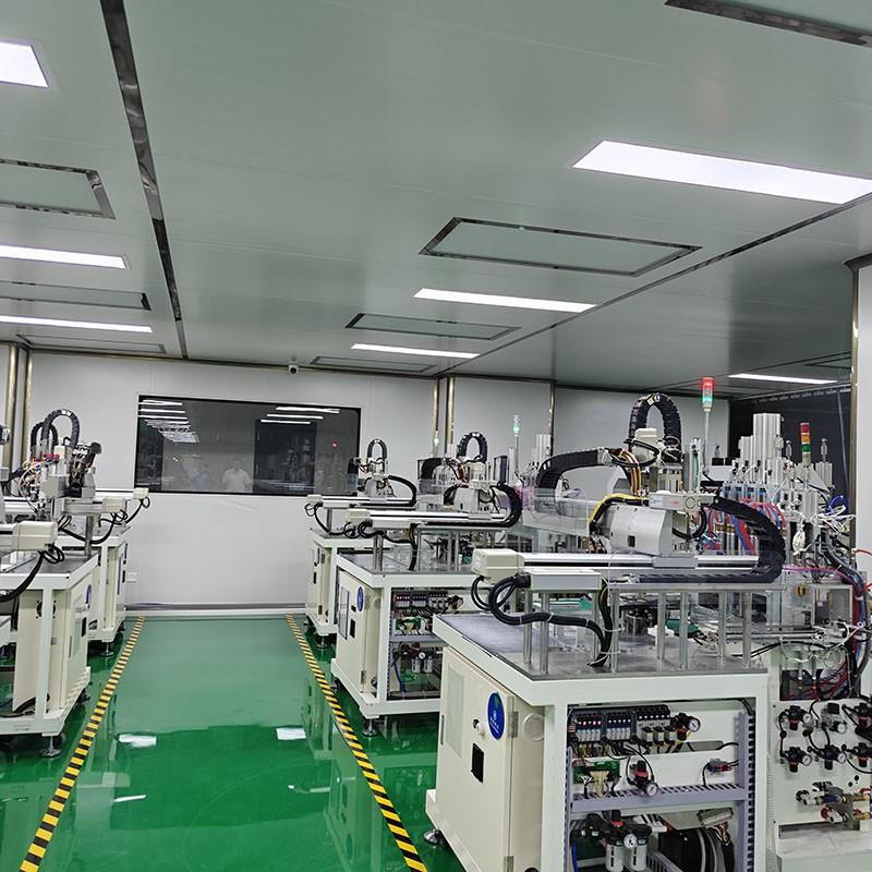 EMC易倍南京镜片车间设备图