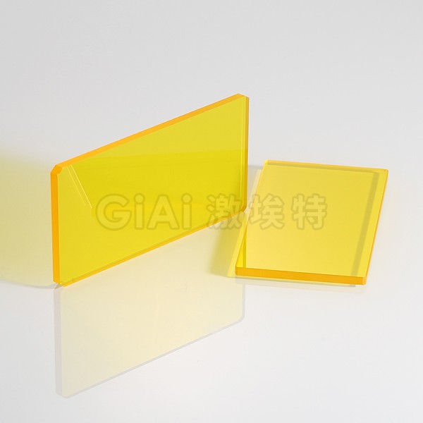 镀膜后的滤光片2 镀膜后的滤光片2