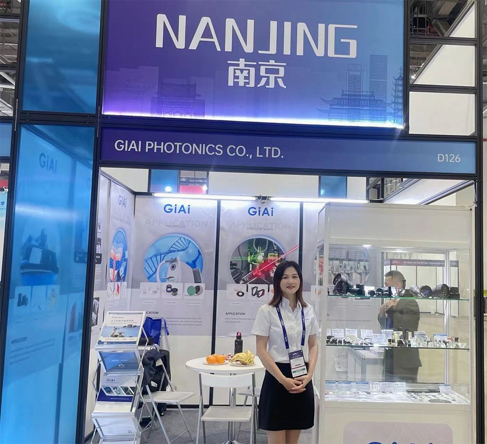 EMC易倍展会风采1