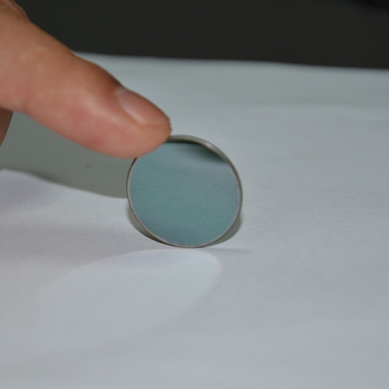 EMC易倍衰减片摄图