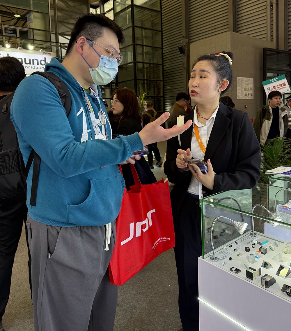 EMC易倍展会风采2