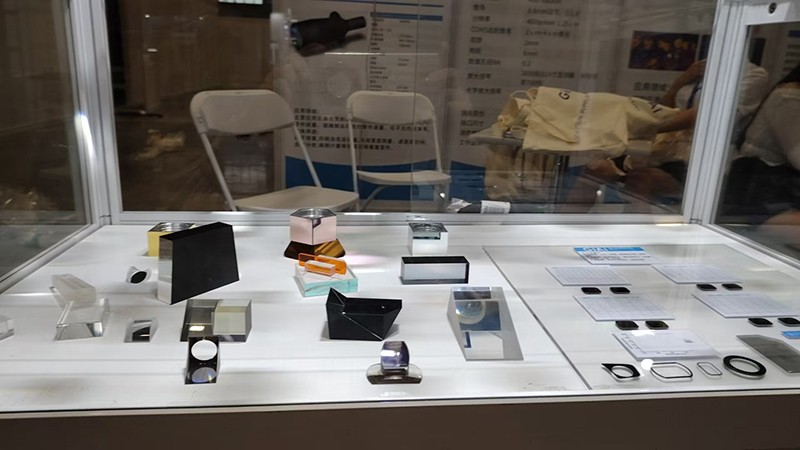 EMC易倍医疗展展品