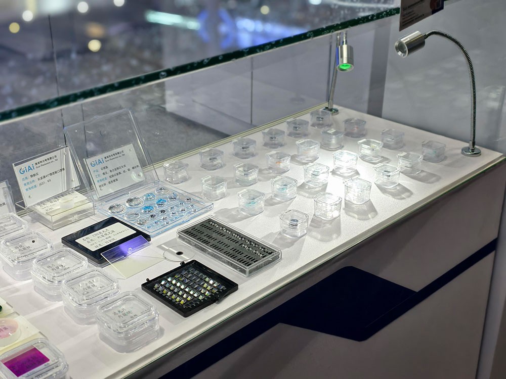 EMC易倍光电CMEF2025非球面光学展品