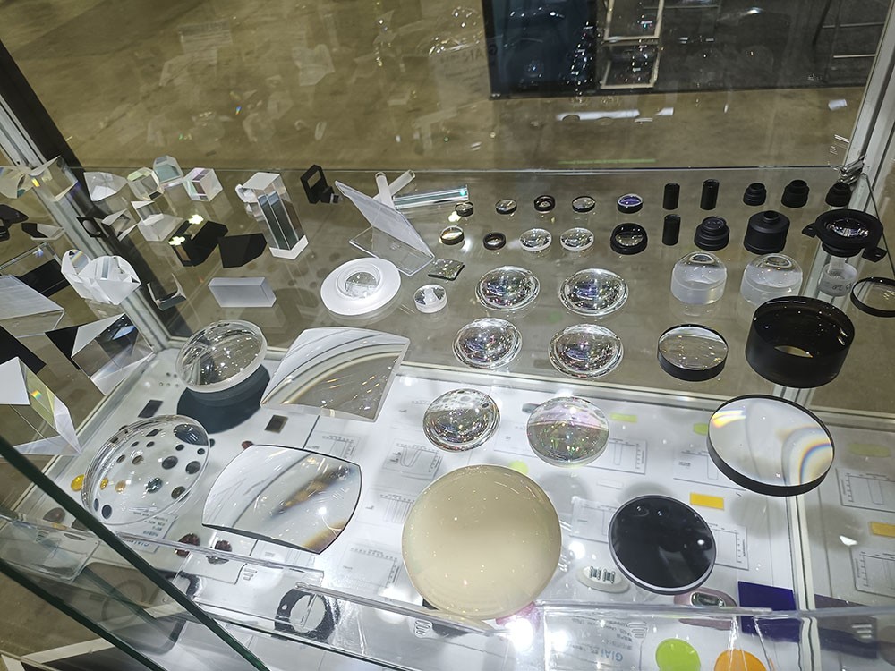 滤光片 EMC易倍往期透镜展品