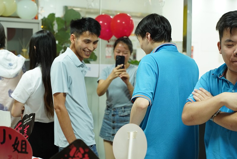 EMC易倍秋季员工生日会12 滤光片